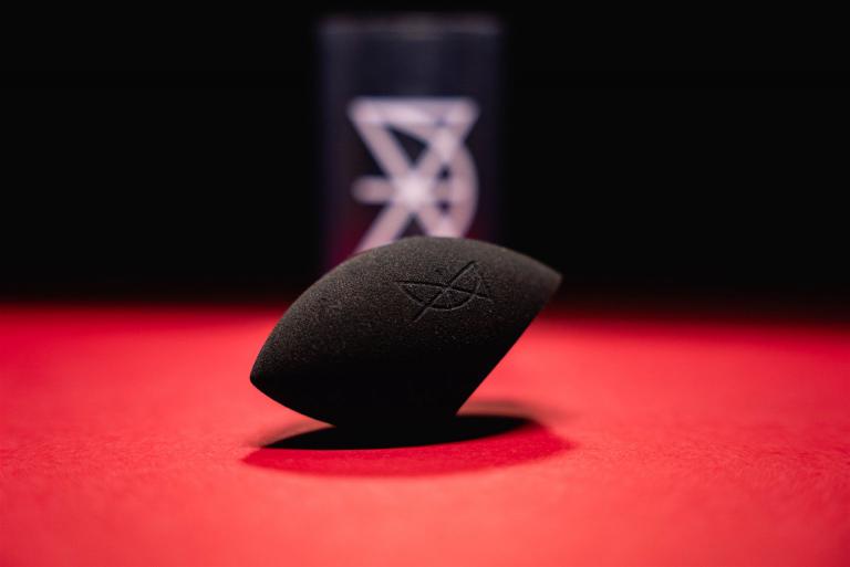 DELUXE-FX-Beauty-Blender